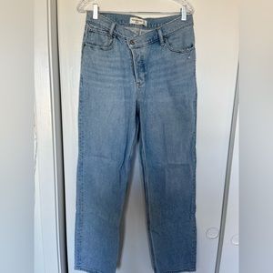 ABERCROMBIE & FITCH The High Rise Dad Jean